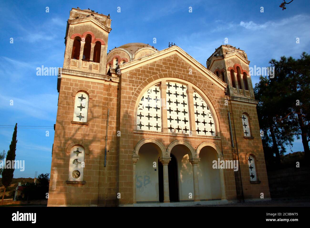 ehemalige, entweihte  griechisch orthodoxe Kirche, Pamuklu/ Tavors, Türkische Republik Nordzypern Stock Photo