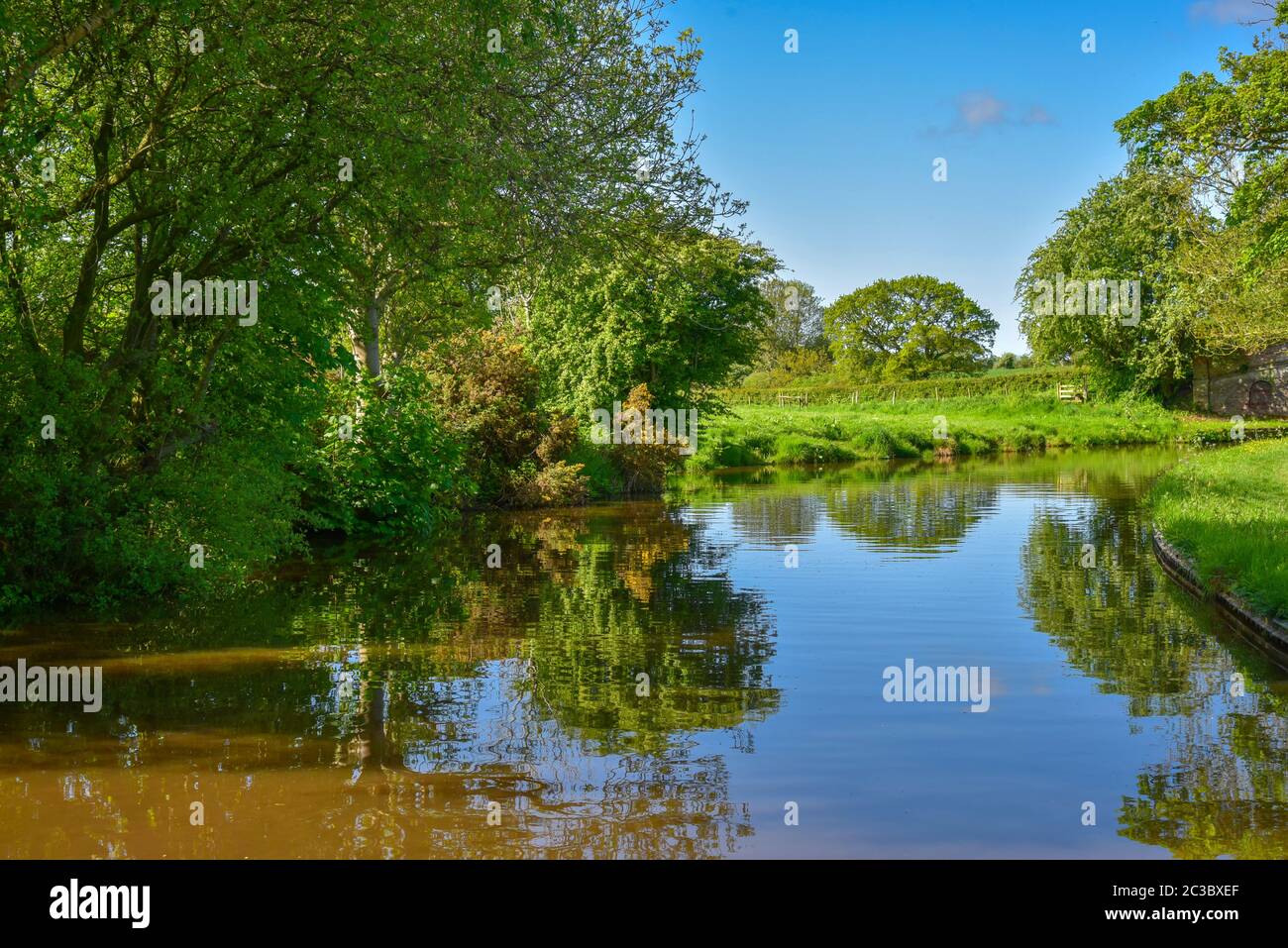 Scenic canal view of the Llangollen Canal near Whitchurch, Shropshire, UK Stock Photo