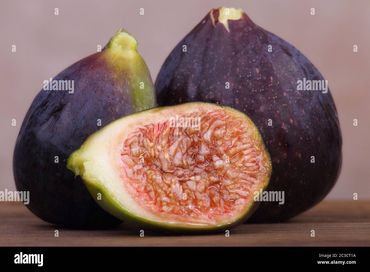 figs on the wooden table Stock Photo