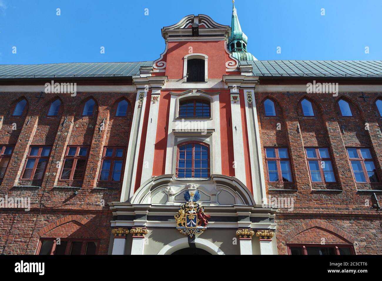 Portal gothic city hall hi-res stock photography and images - Alamy