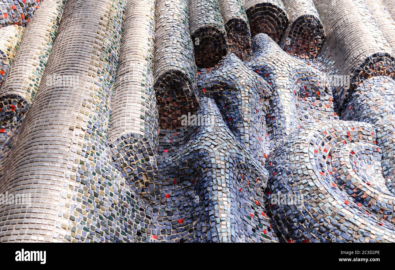 Red mosaic close up hi-res stock photography and images - Alamy