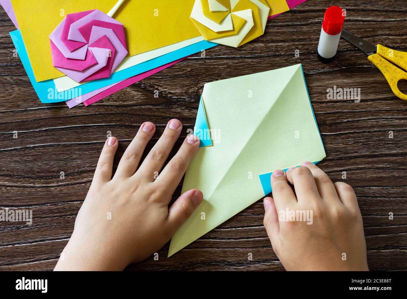 Make a Silly Folded Picture, Crafts for Kids