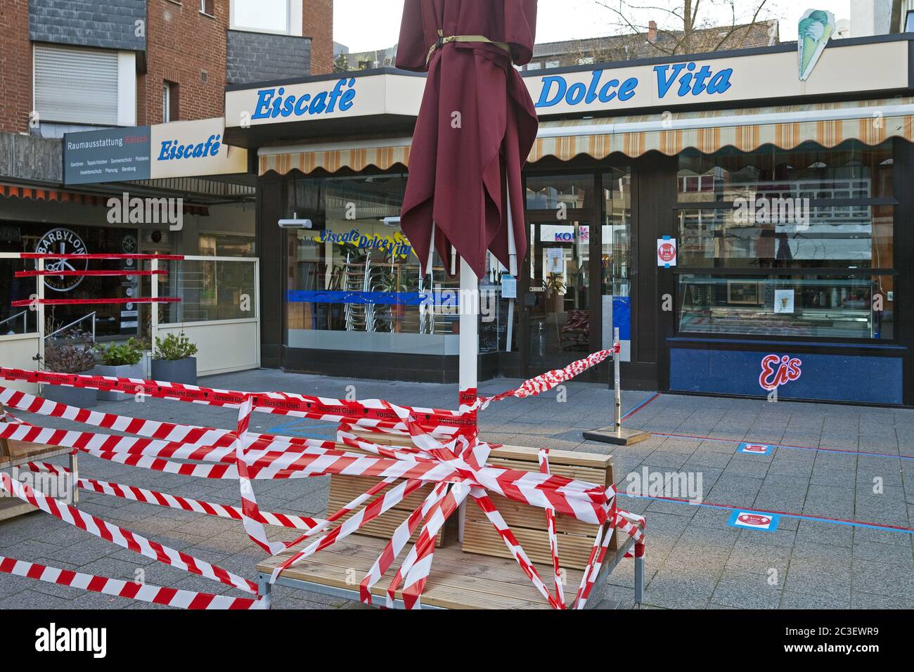 Germany, North Rhine-Westphalia, Witten, closed ice cream parlor “Dolce Vita”, corona crisis, 2020 Stock Photo
