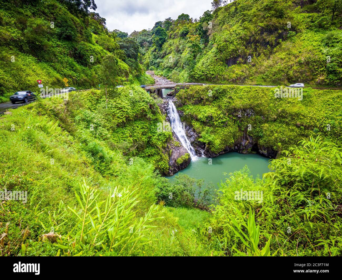 Maui, Hawaii Hana Highway Wailua Iki Falls (Wailuaiki). Road to Hana connects Kahului to the