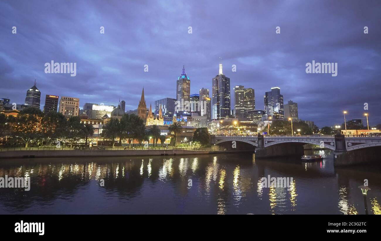 night wide angle view of yarra river and city of melbourne Stock Photo