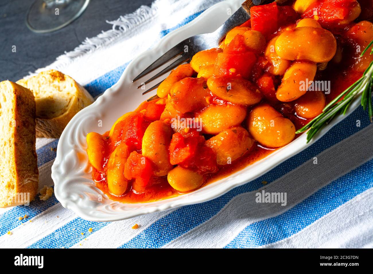 Gigantes Plaki - Baked beans in tomato sauce Stock Photo