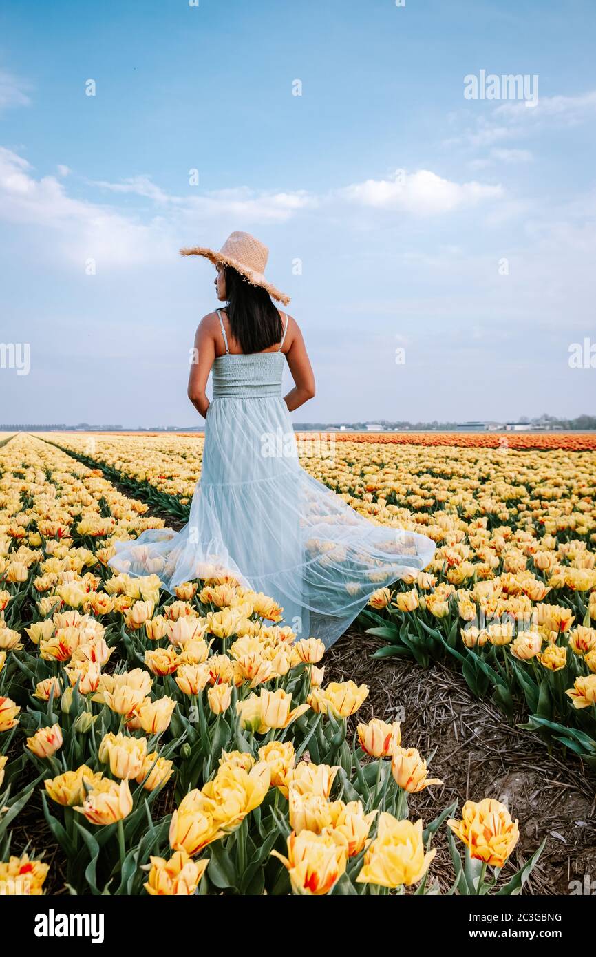 Flower field dress hi-res stock photography and images - Alamy 