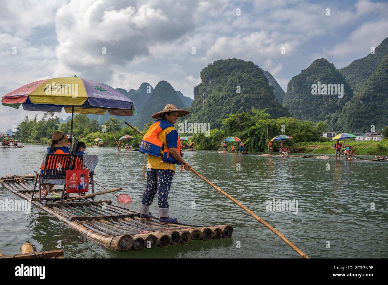 Rafts on riverbank hi-res stock photography and images - Alamy