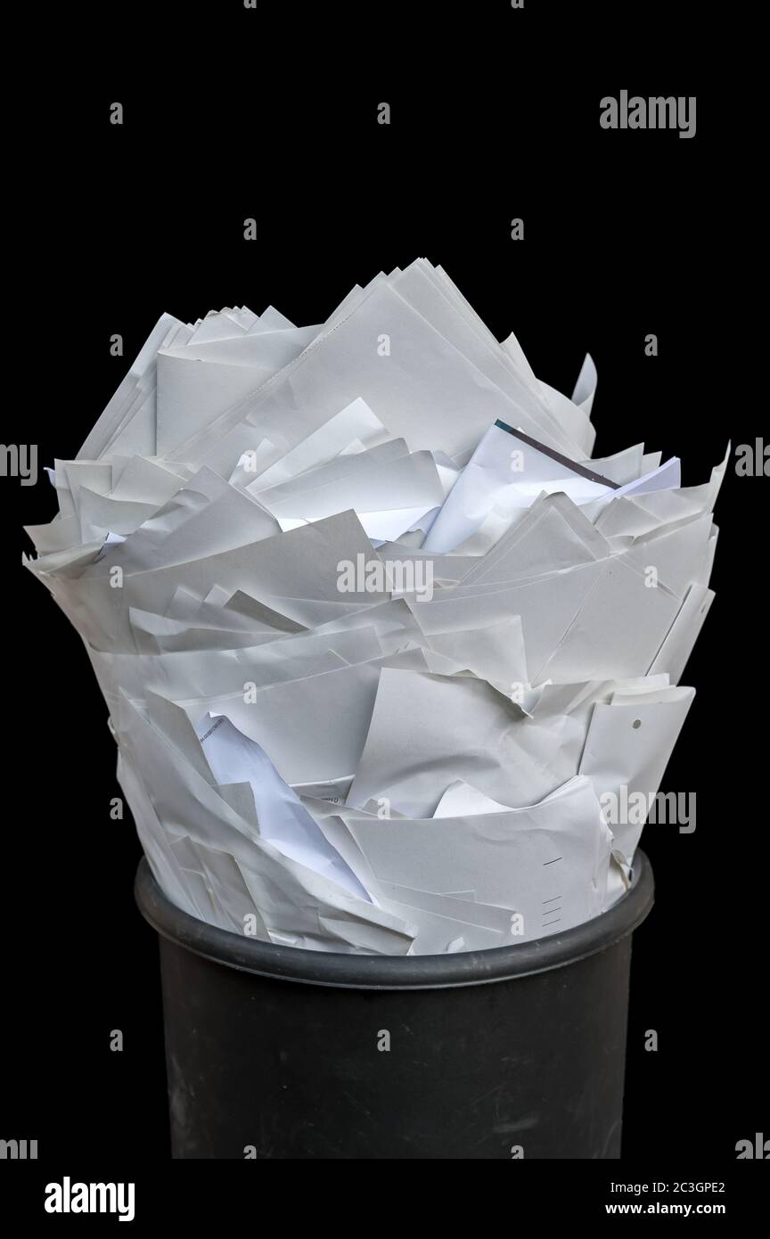 Dispose of paper in the office for modern and effective workflow