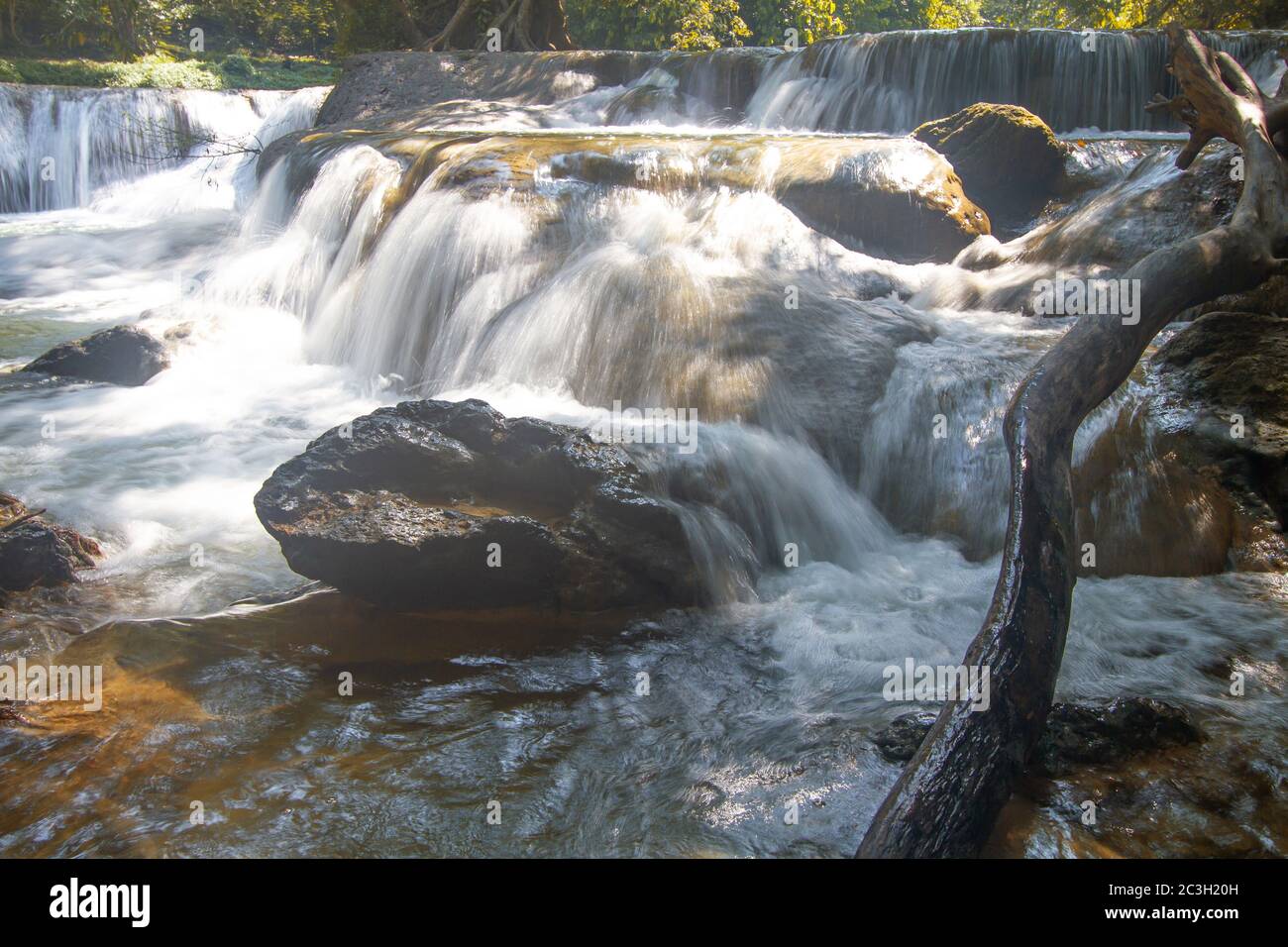 Slow shutter photo waterfall hi-res stock photography and images - Alamy