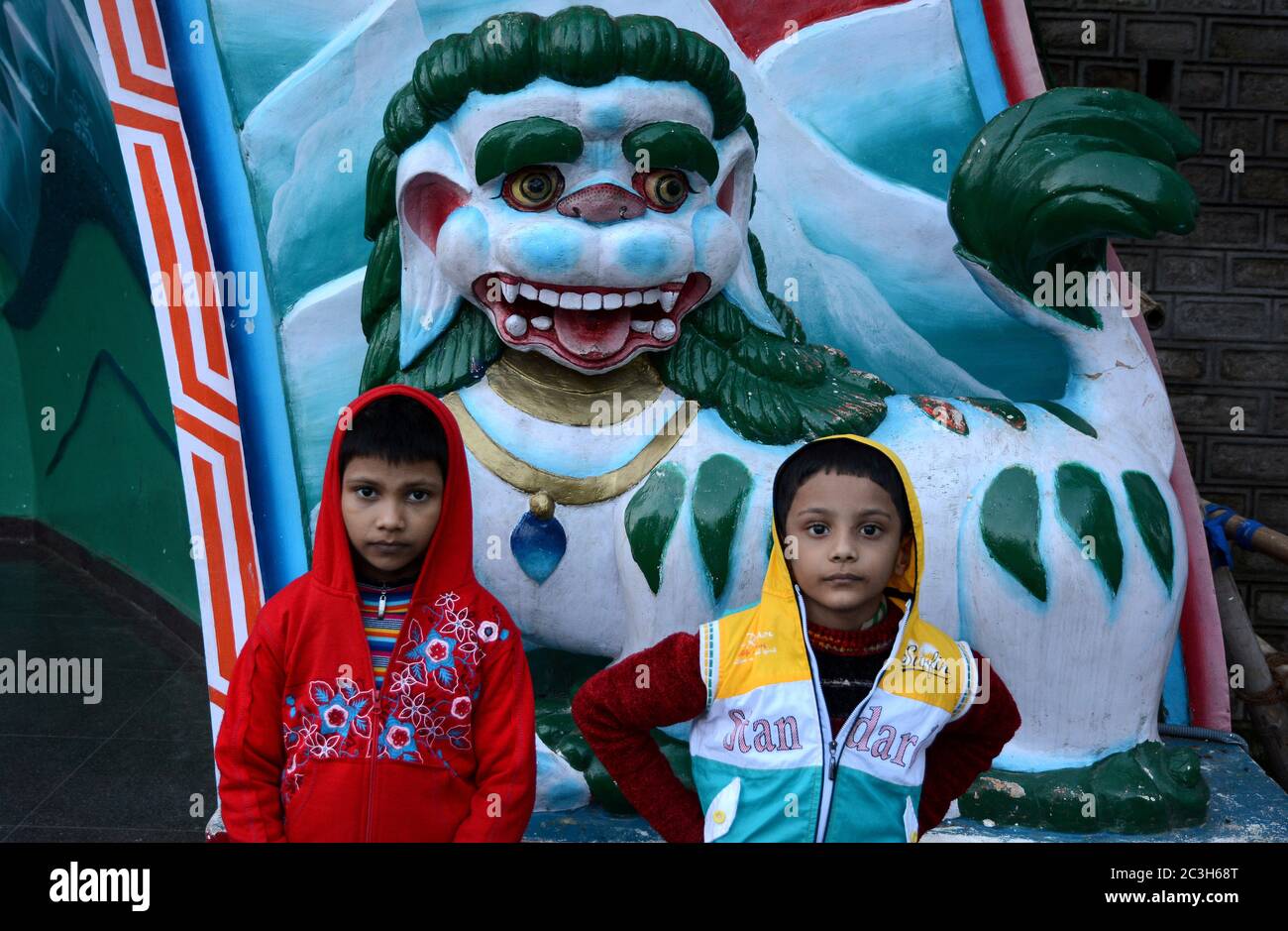 Ghost children painting hi-res stock photography and images - Alamy