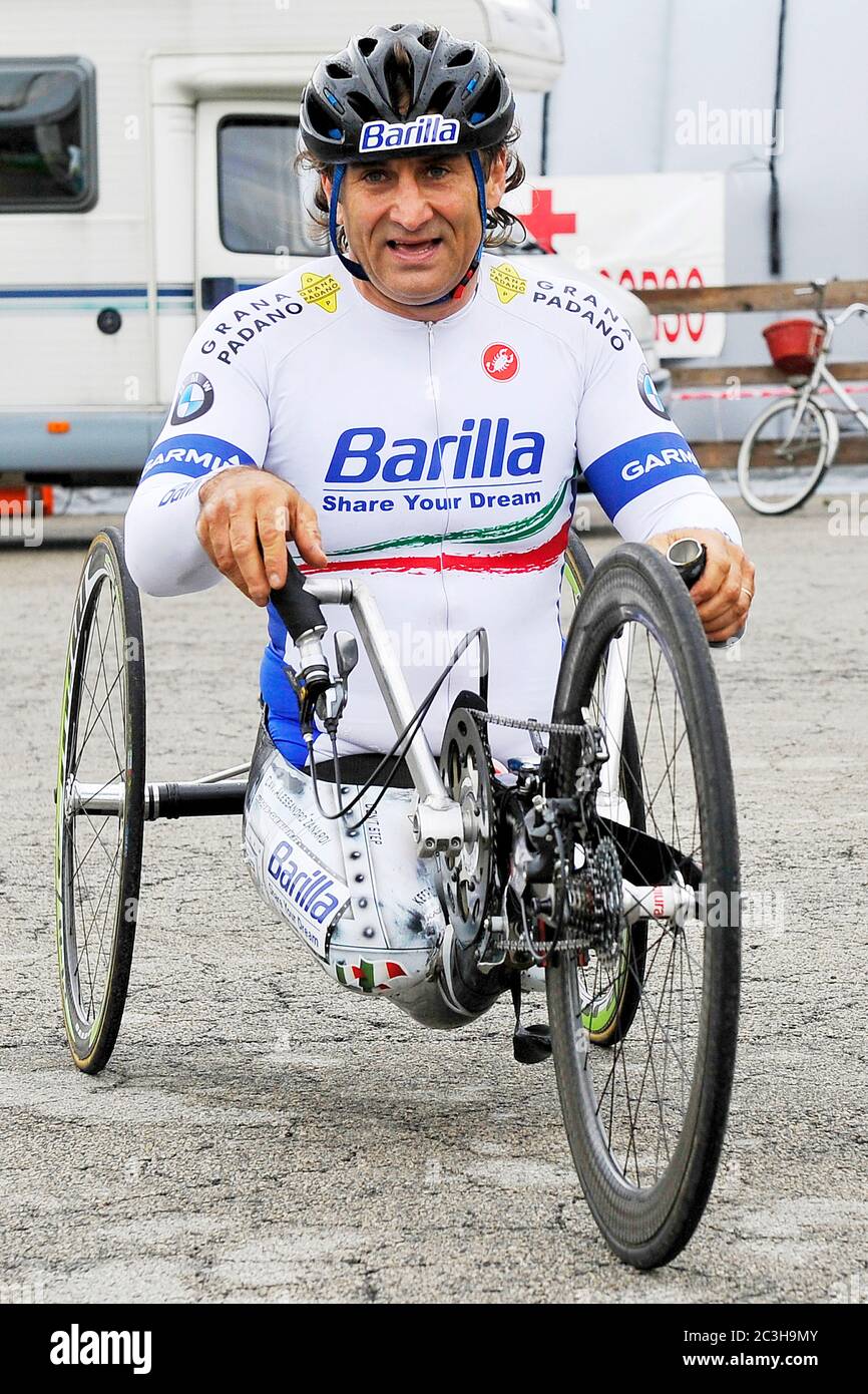20/06/2020 Alex Zanardi archive / retrospective Serious accident for Zanardi: collision with a heavy vehicle, it is very serious Alex Zanardi was involved in a road accident in the province of Siena, during one of the stages of the Obiettivo tricolore relay, a trip that sees among the participants Paralympic athletes in handbikes, bikes or Olympic wheelchairs. The accident occurred along the highway 146 in the municipality of Pienza with a heavy vehicle. Zanardi reported a polytrauma and was transported to the hospital by helicopter in very serious conditions. These are hours of great anxiety. Stock Photo
