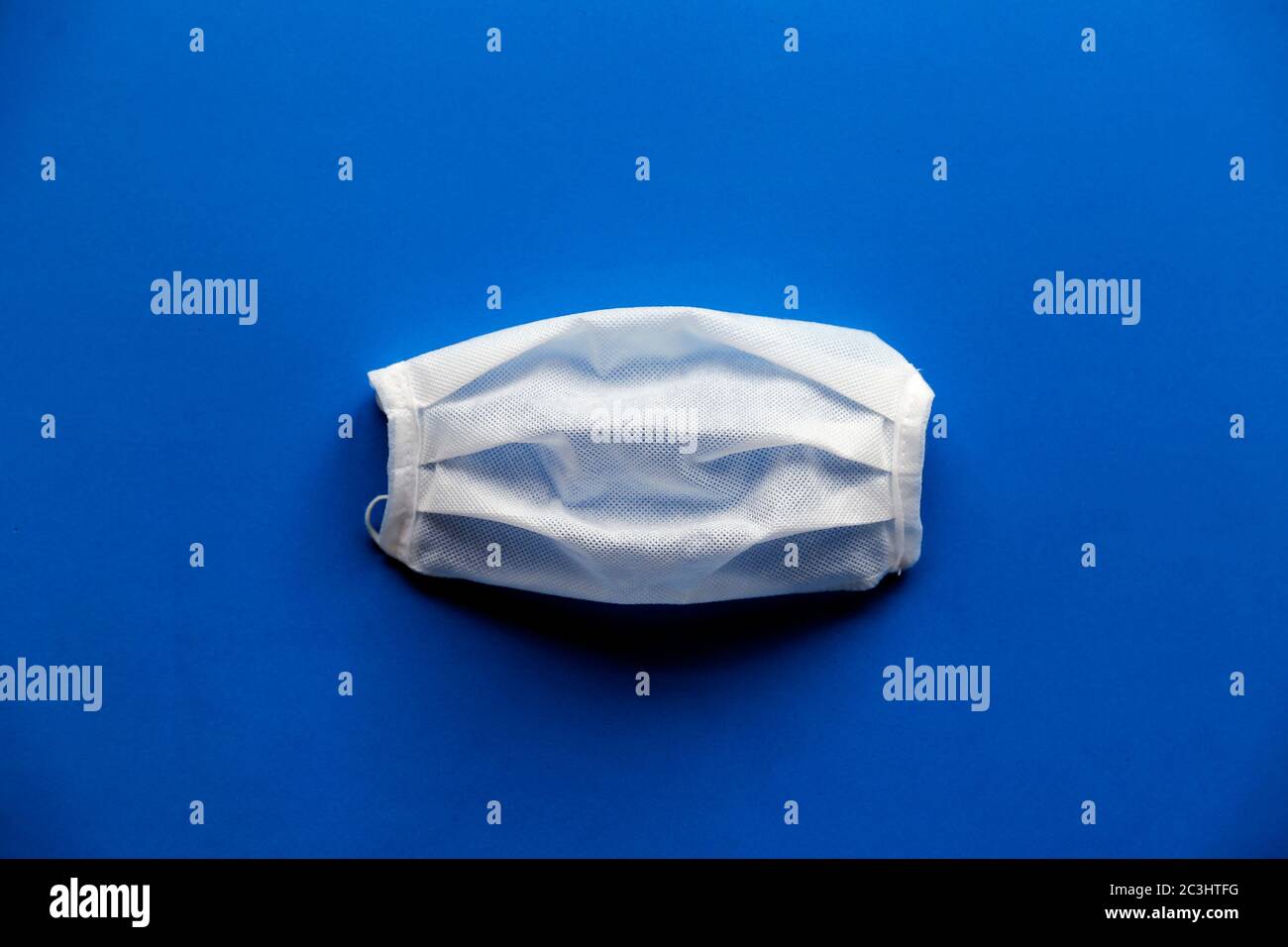 N95 respiratory mask hi-res stock photography and images - Alamy