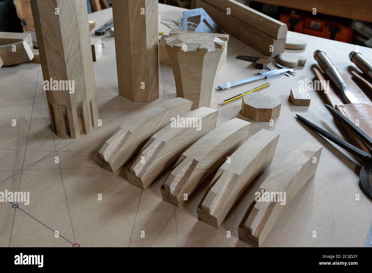 Oak model to show proposed timber ribs could be collected by means of a timber Tas de Charg'e for proposed quadripartite timber vaulting. Stock Photo