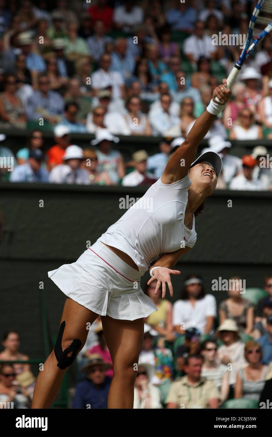 Li Na Ball Li na action photographs hi-res stock photography and images - Alamy
