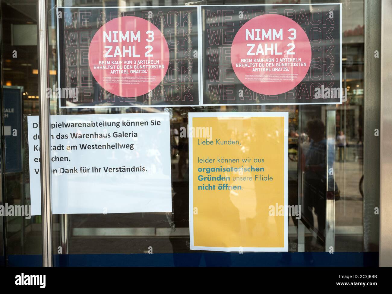 Dortmund, Germany. 20th June, 2020. The doors of a branch of Karstadt Sports are locked. In addition to the planned closure of dozens of branches of the department store chain Galeria Karstadt Kaufhof, 20 of the 30 branches of the Karstadt Sports subsidiary are also to be closed. Credit: Bernd Thissen/dpa/Alamy Live News Stock Photo