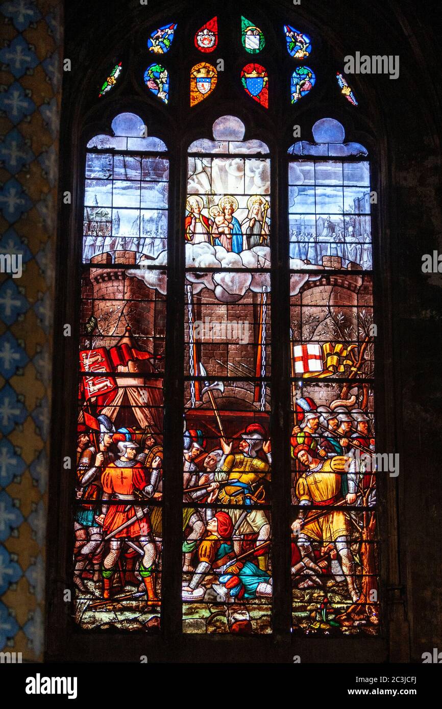 Stained glass window in Église NotreDame la Grande, Poitiers, Nouvelle