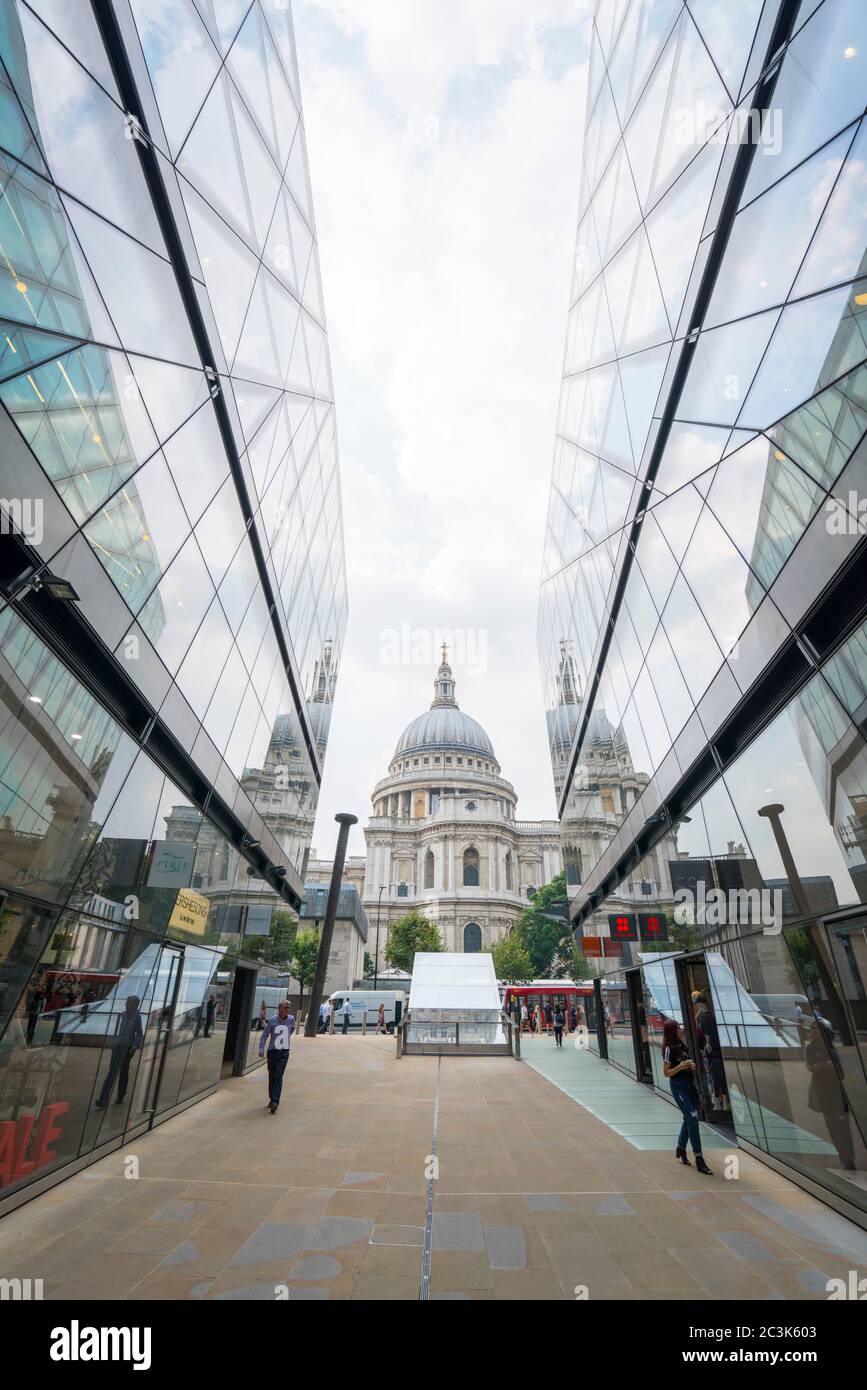 Amazing view from One New Change - St. Pauls Cathedral London - LONDON, ENGLAND - SEPTEMBER 14, 2016 Stock Photo