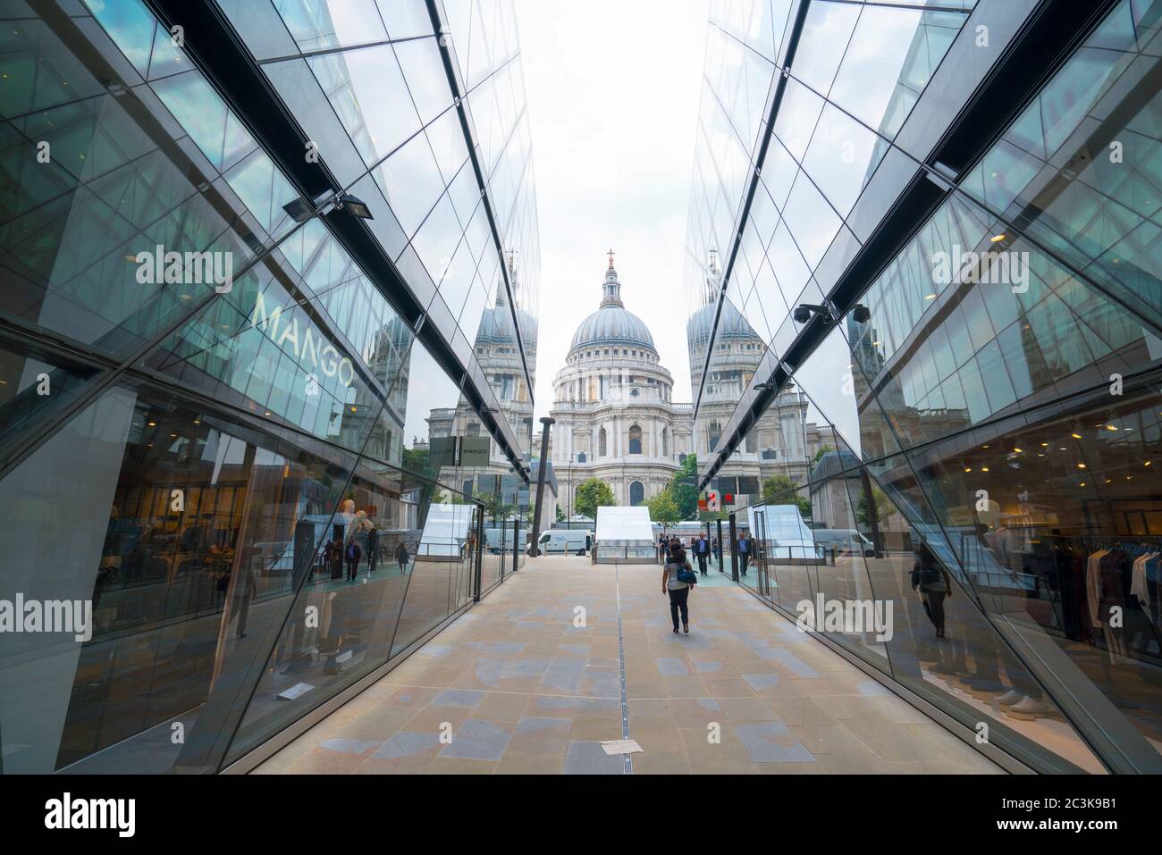 Amazing view from One New Change - St. Pauls Cathedral London - LONDON, ENGLAND - SEPTEMBER 14, 2016 Stock Photo