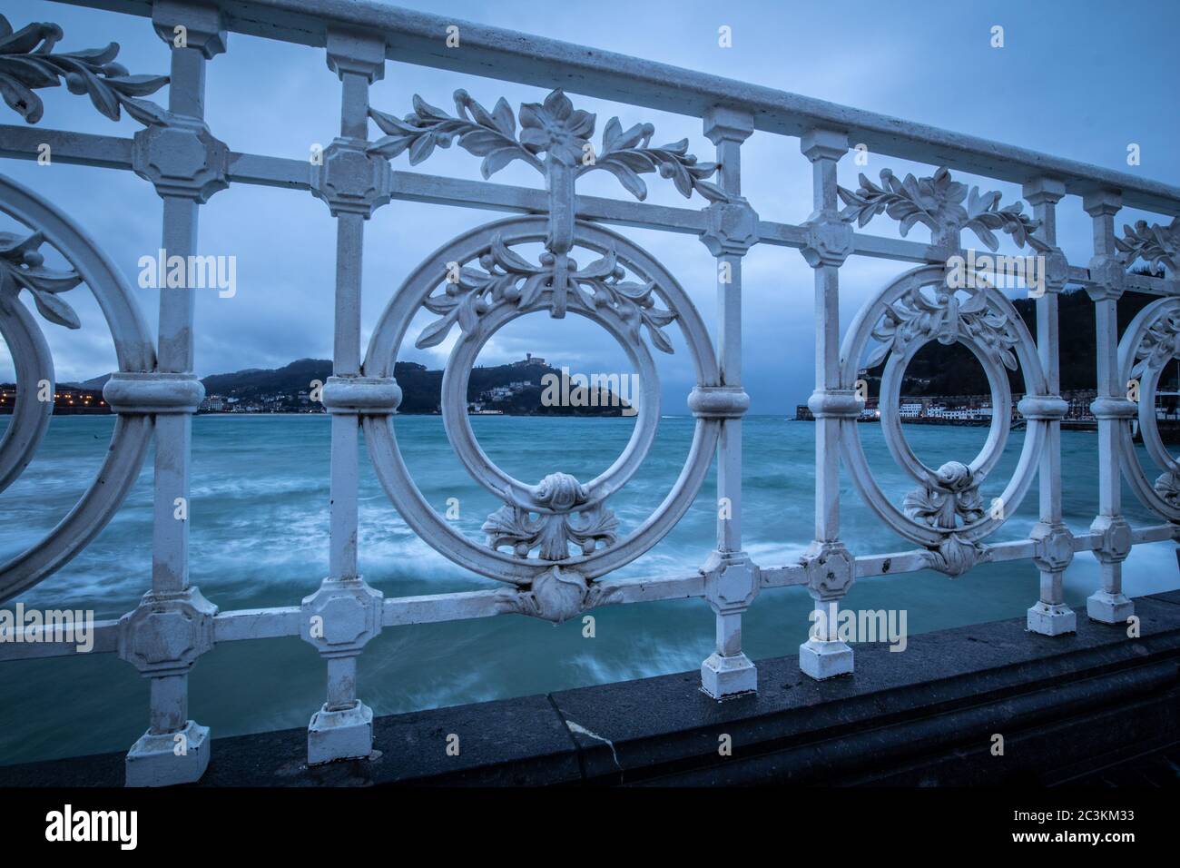 Vintage railings boat hi-res stock photography and images - Alamy