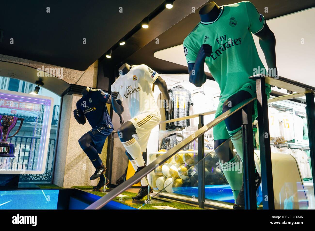 tienda real madrid aeropuerto madrid