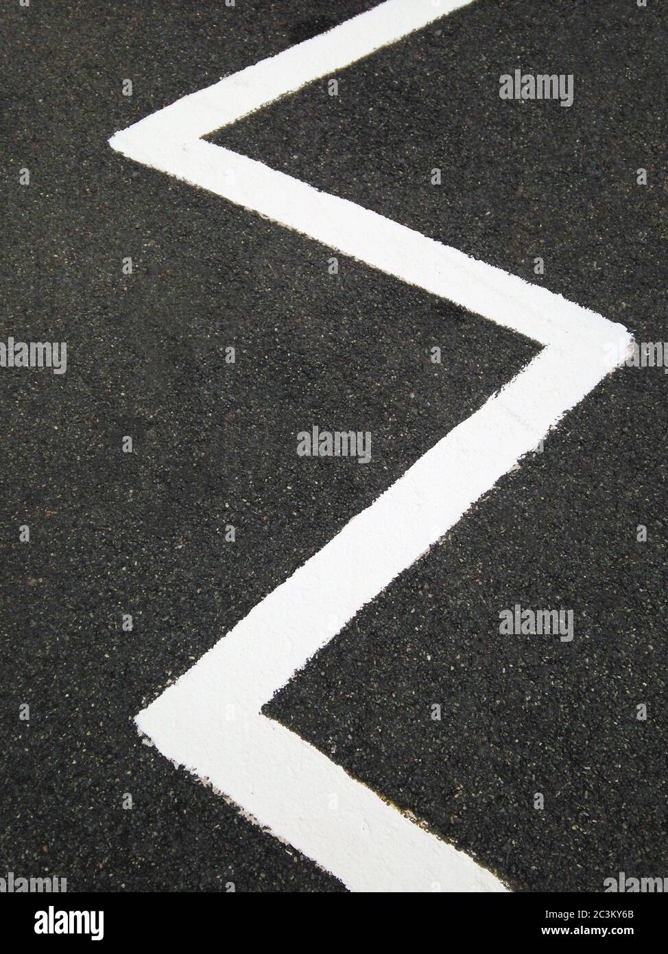 Vertical shot street concrete hi-res stock photography and images - Alamy