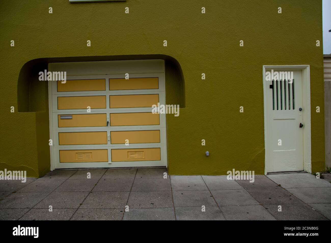 This home in San Francisco looks like it has an unfinished painting job