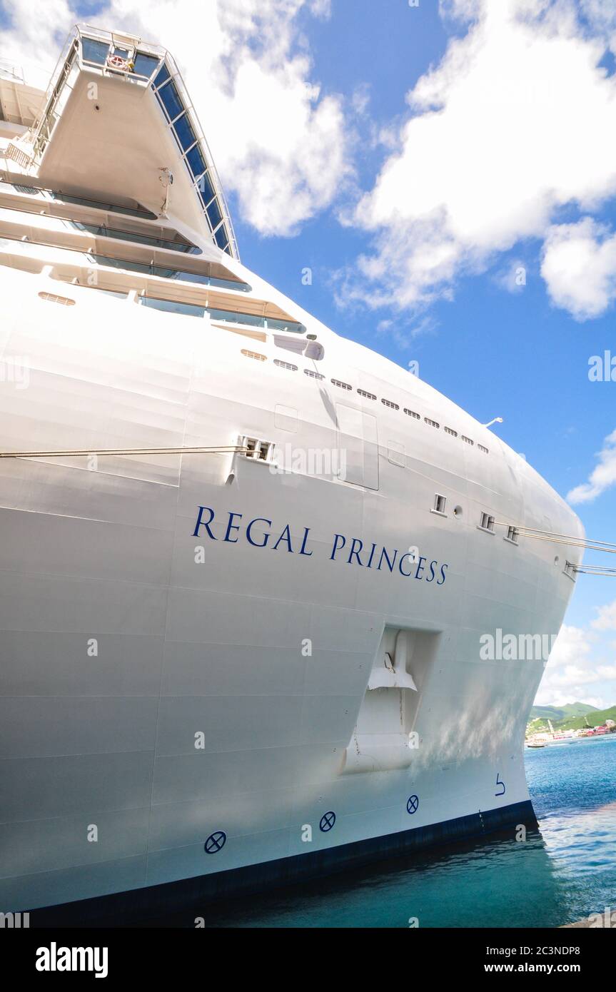 Regal Princess docked in Sint Maarten Stock Photo - Alamy