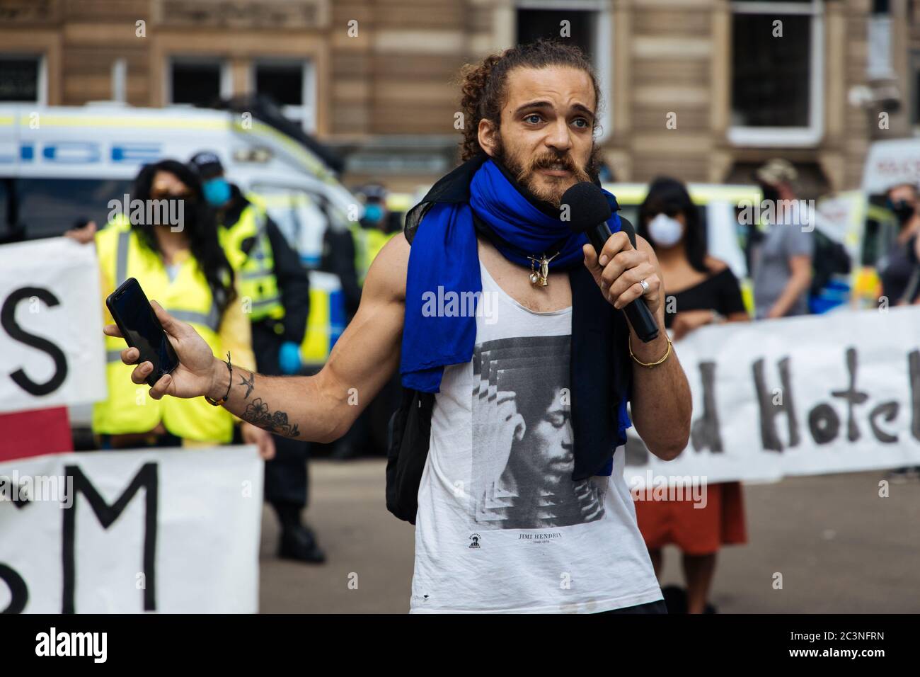 From Anti racism protest in response to violent clashes mid week to a refugee welcome rally. One week prior to stabbing attack in Glasgow. Stock Photo