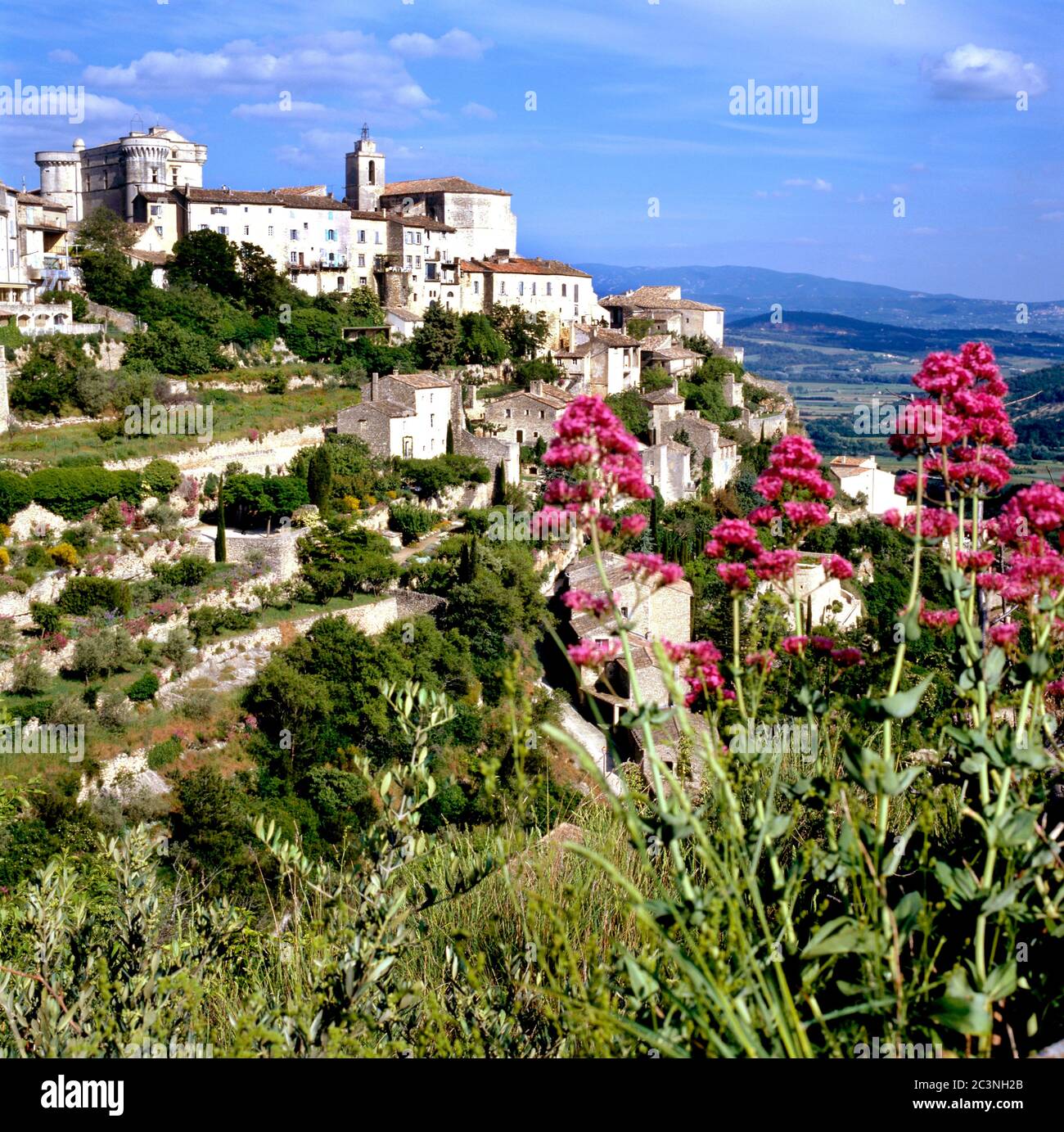 Gordes in the Les Monts de Vaucluse in the Luberon Valley of France Stock Photo