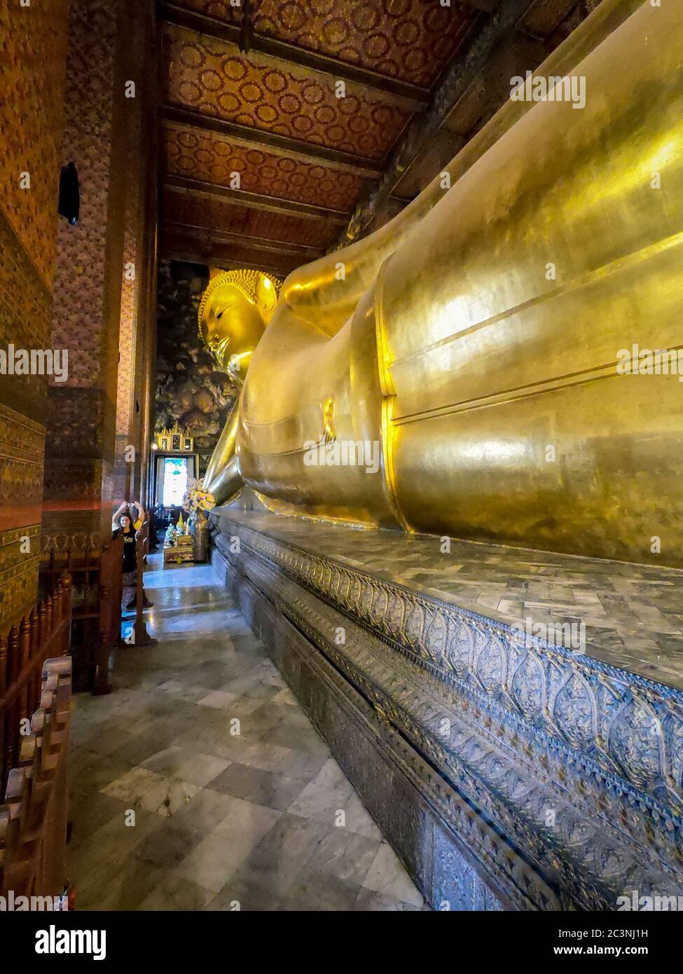 Reclining buddha golden statue In Wat Phra Chetuphon (Wat Pho) Buddhist ...