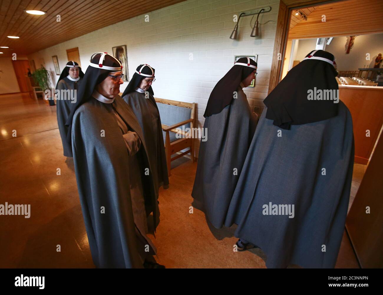 Vadstena, Sweden 20170517 The Birgittine (or Bridgettine) nuns during a prayer in St. Birgitta's Catholic monastery. Completorium is the evening prayer in the tide, the last prayer time of the day before the rest of the night. Photo Jeppe Gustafsson Stock Photo