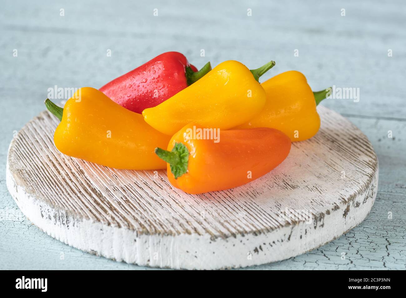Fresh mini sweet peppers hi-res stock photography and images - Alamy