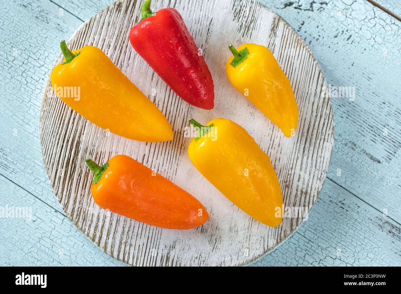 Fresh mini sweet peppers hi-res stock photography and images - Alamy