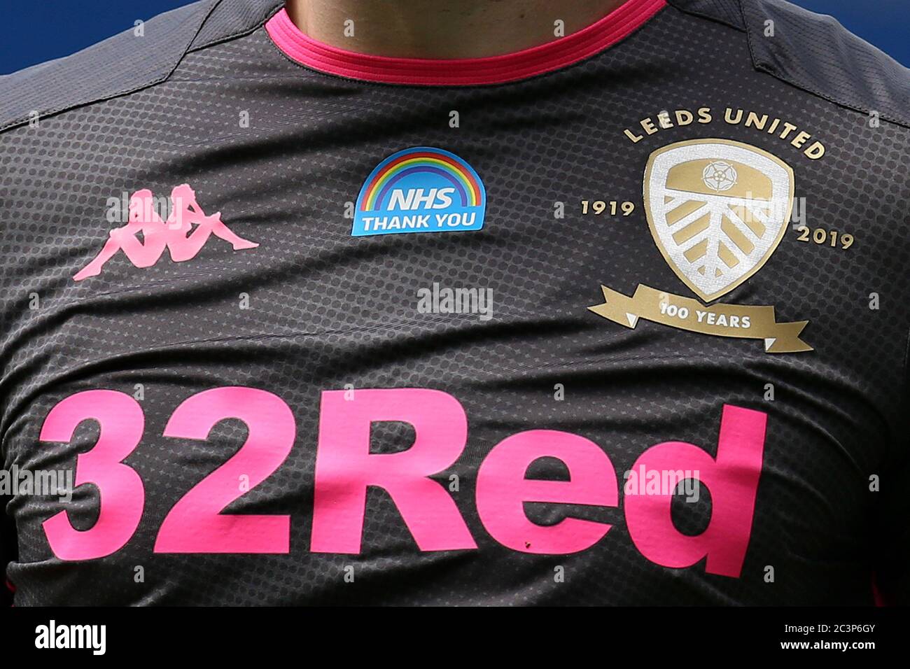 Leeds united shirt hi-res stock photography and images - Alamy