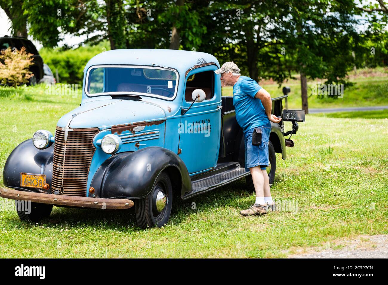 Media, PA / USA. Around one hundred vintage and antique vehicles were on display for the Linvilla Orchards Antique Car Show, with vehicles judged by the Historical Car Cub of Pennsylvania. June 21 2020. Credit: Christopher Evens Stock Photo