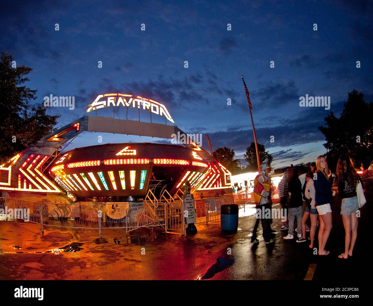 Amusement park rides vector hi-res stock photography and images - Alamy