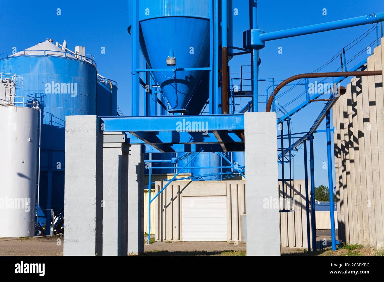 Lafarge cement factory hires stock photography and images Alamy