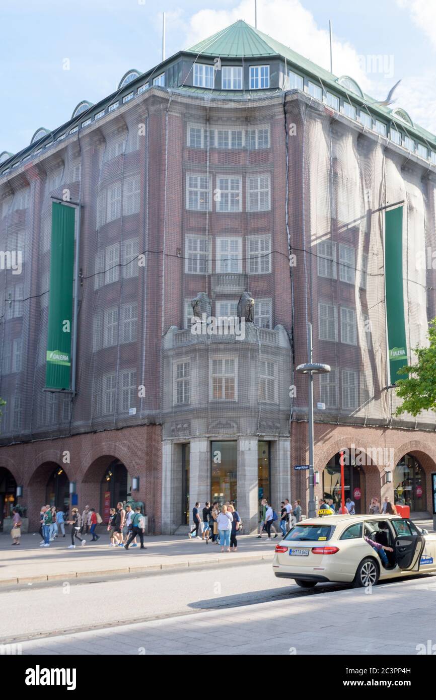 Galeria Kaufhof Hamburg Monckebergstrasse 06 Stock Photo Alamy