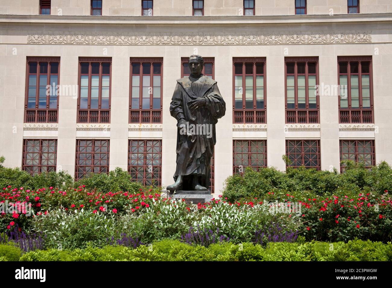 Columbus statue outside Columbus City Hall,Ohio,USA Stock Photo