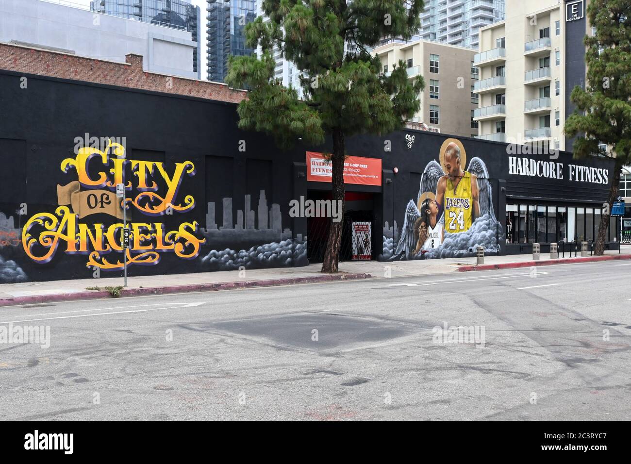 Los Angeles United States th June A Mural Honoring Kobe Bryant And Daughter Gianna Bryant At 400 W Pico Blvd In Los Angeles On The East Wall Of Hard Core Fitness