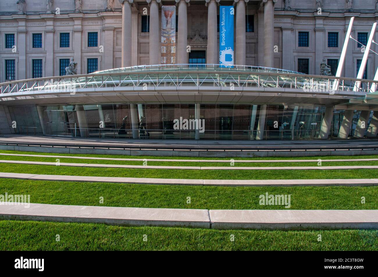 Fountains in front of the Brooklyn Museum, Brooklyn, New York Stock Photo