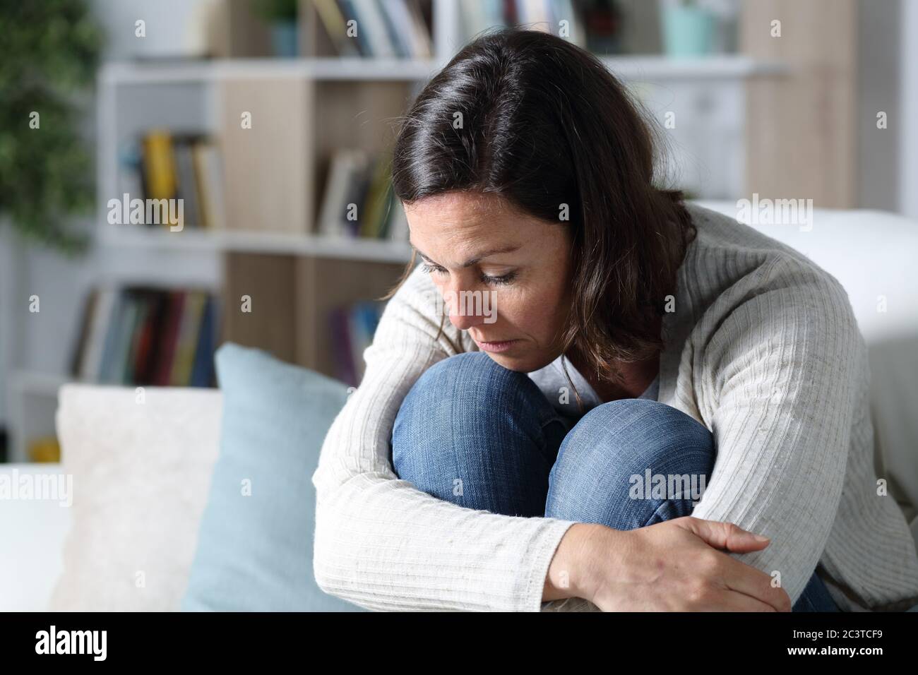 Woman forties sad hi-res stock photography and images - Alamy