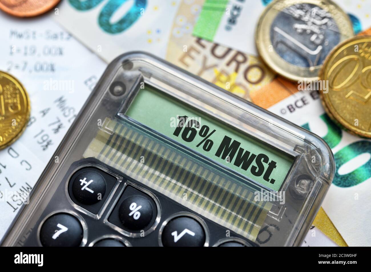 PHOTOMONTAGE, Lowered VAT rate of 16 percent on a calculator display, FOTOMONTAGE, Abgesenkter Mehrwertsteuersatz von 16 Prozent auf einem Taschenrech Stock Photo