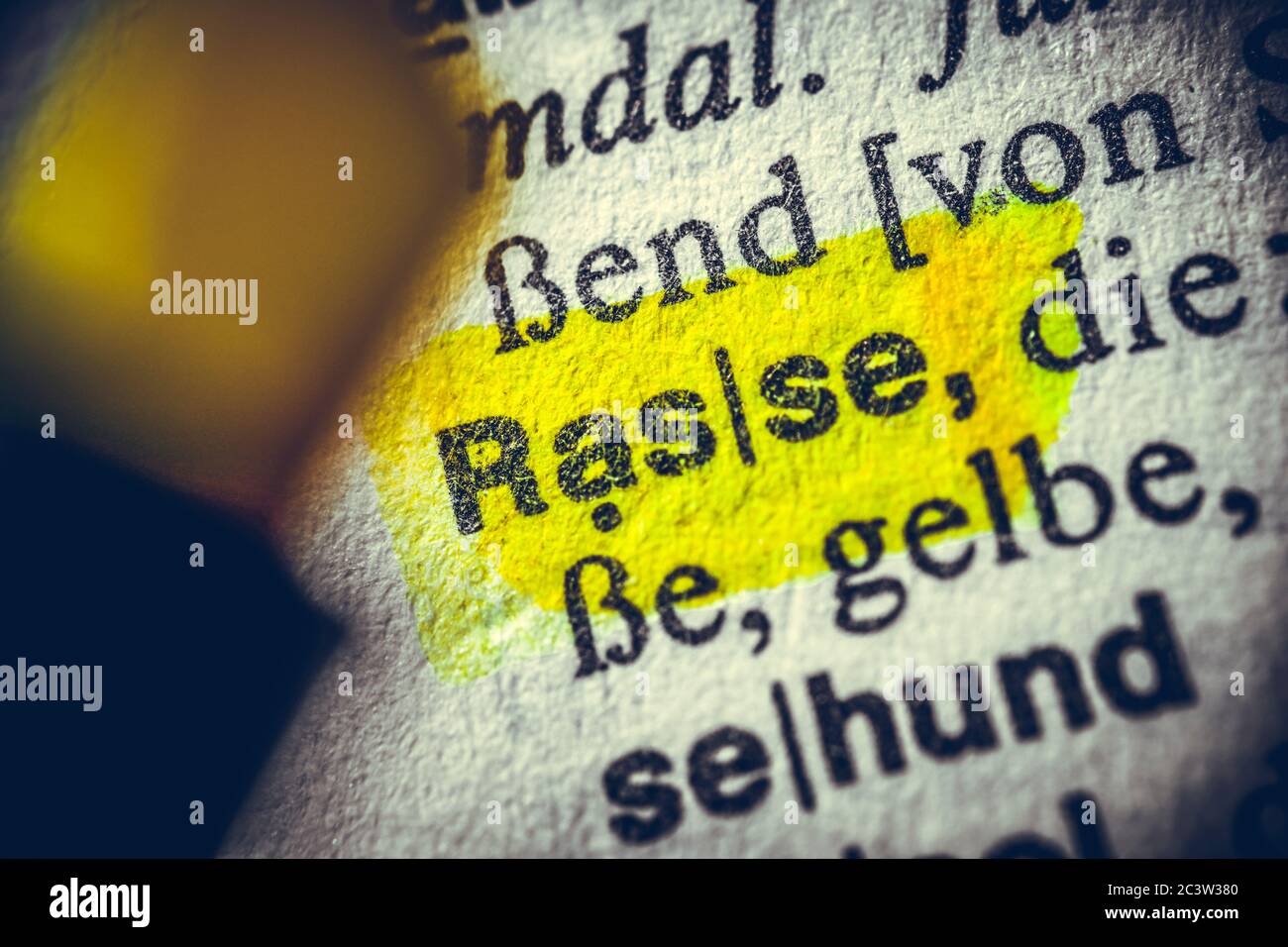 The word race in a dictionary, Das Wort Rasse in einem Wörterbuch Stock Photo