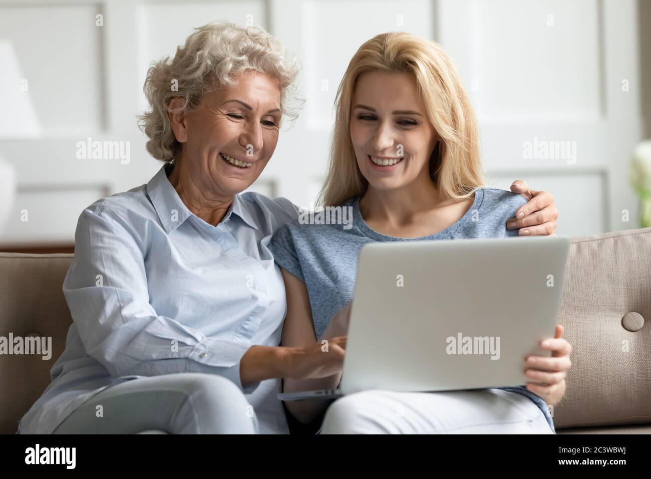 Joyful mom excitedhi res stock photography and images Alamy