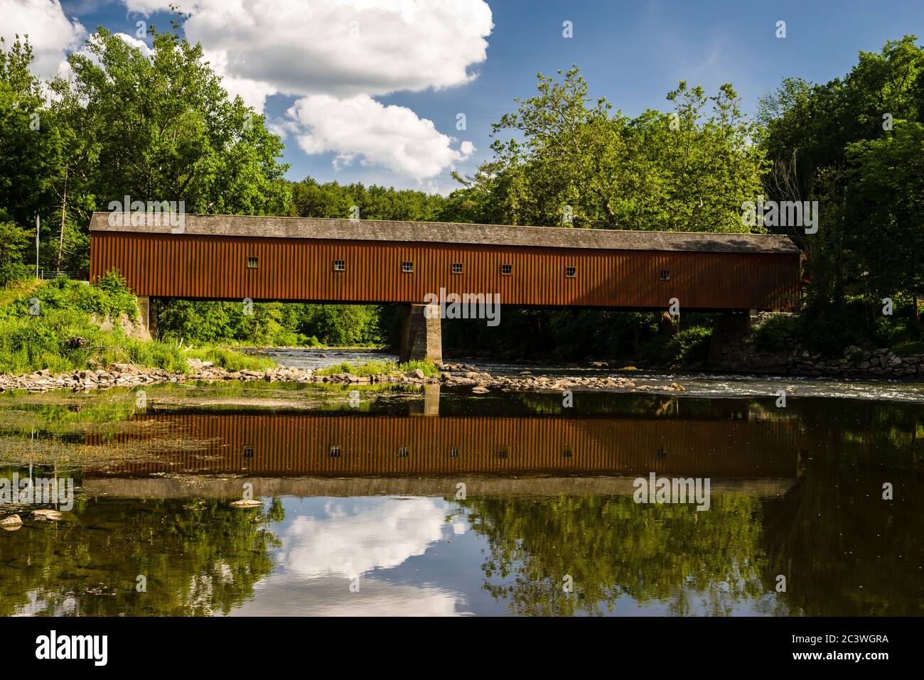 Covered Bridge West Cornwall, Connecticut, USA Stock Photo - Alamy