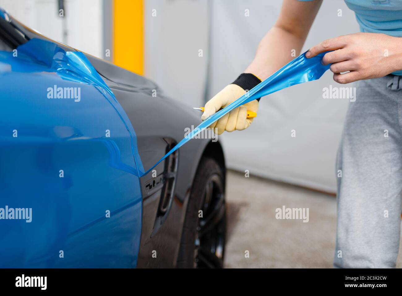 Car Wrapper Vinyl wrap car hi-res stock photography and images - Alamy