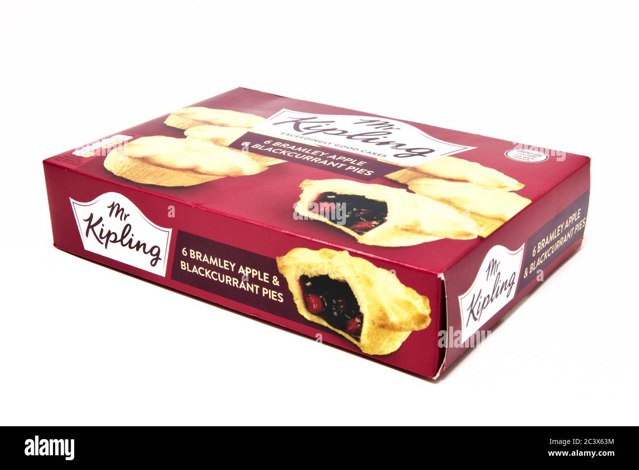 Mr Kipling 6 Bramley Apple & Blackcurrant Pies Stock Photo - Alamy