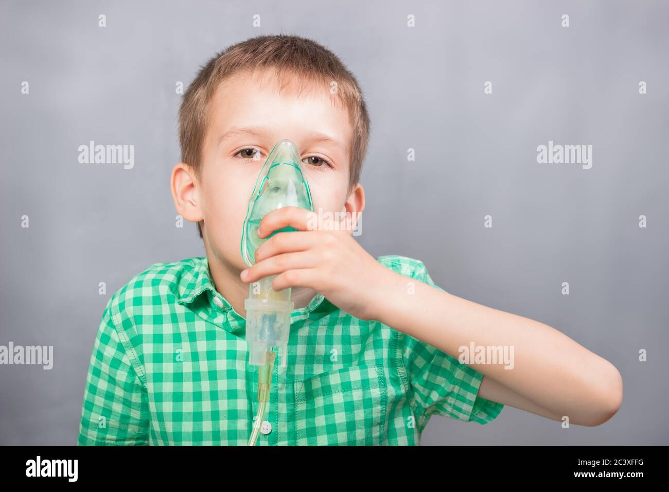 Smoke inhalation mask hires stock photography and images Alamy